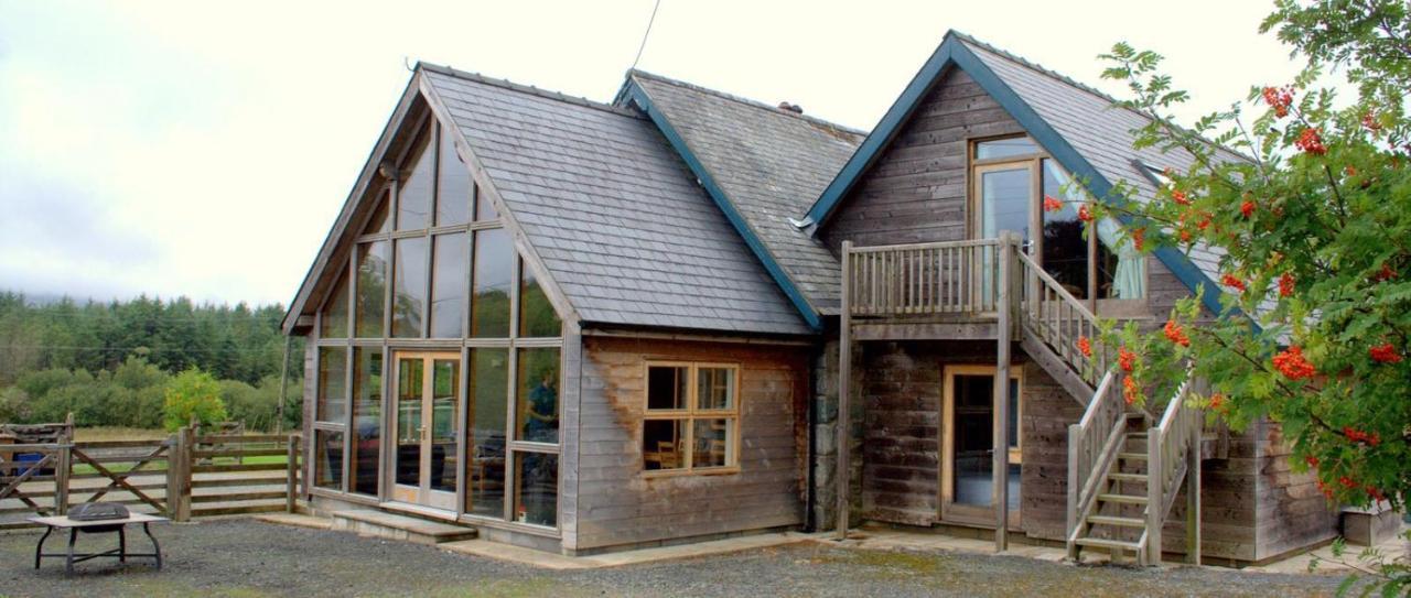 Old Skool Accommodation Trawsfynydd Exterior foto